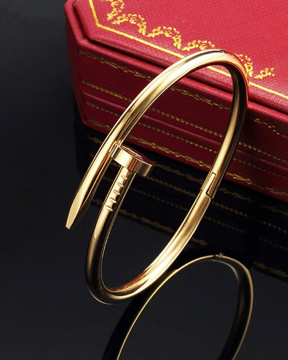 Nolan Bangle
