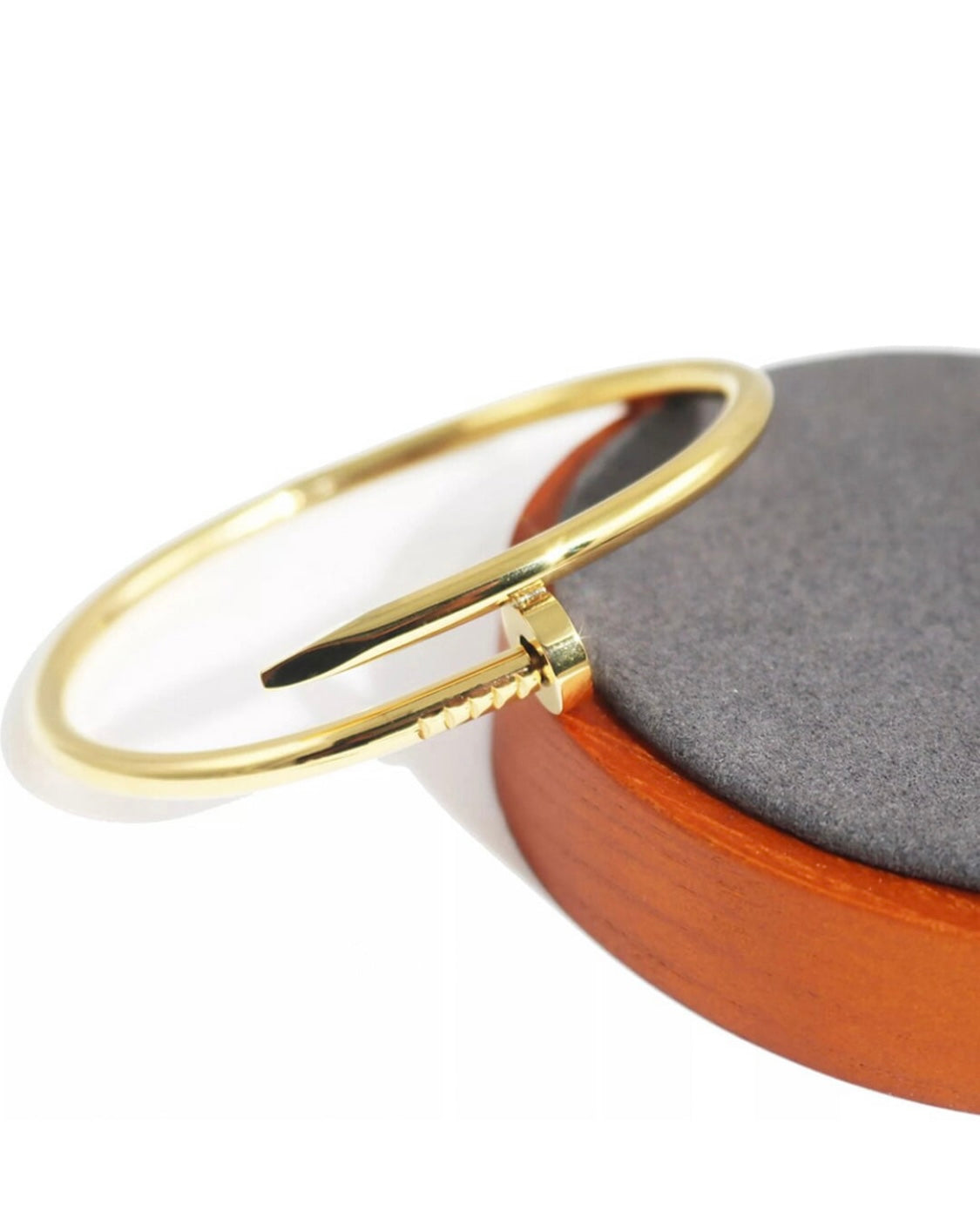 Nolan Bangle