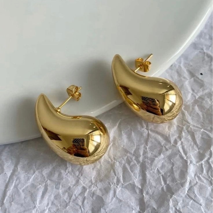 Tear Drop Gold Earring