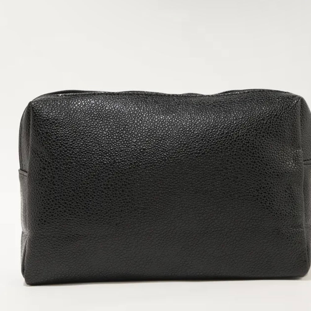 Basic Black Pouch