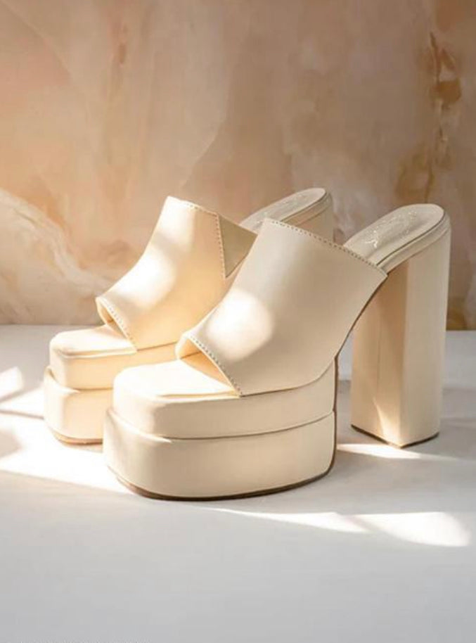 Y2K Platform Heels (Cream)
